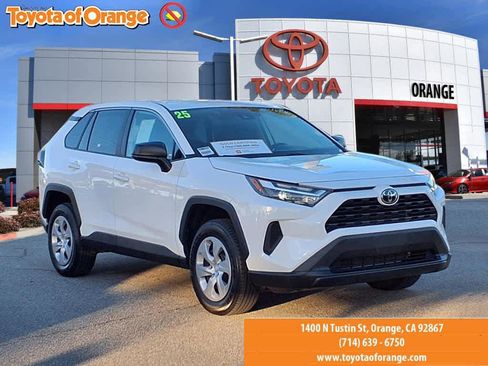 Certified 2025 Toyota RAV4 LE image 1