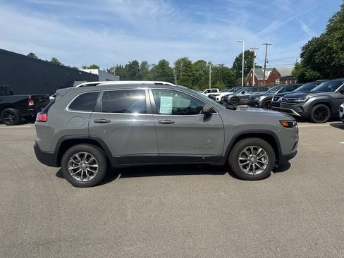 Used 2021 Jeep Cherokee Latitude Lux w/ Sun & Sound Group AWD/4WD image 13