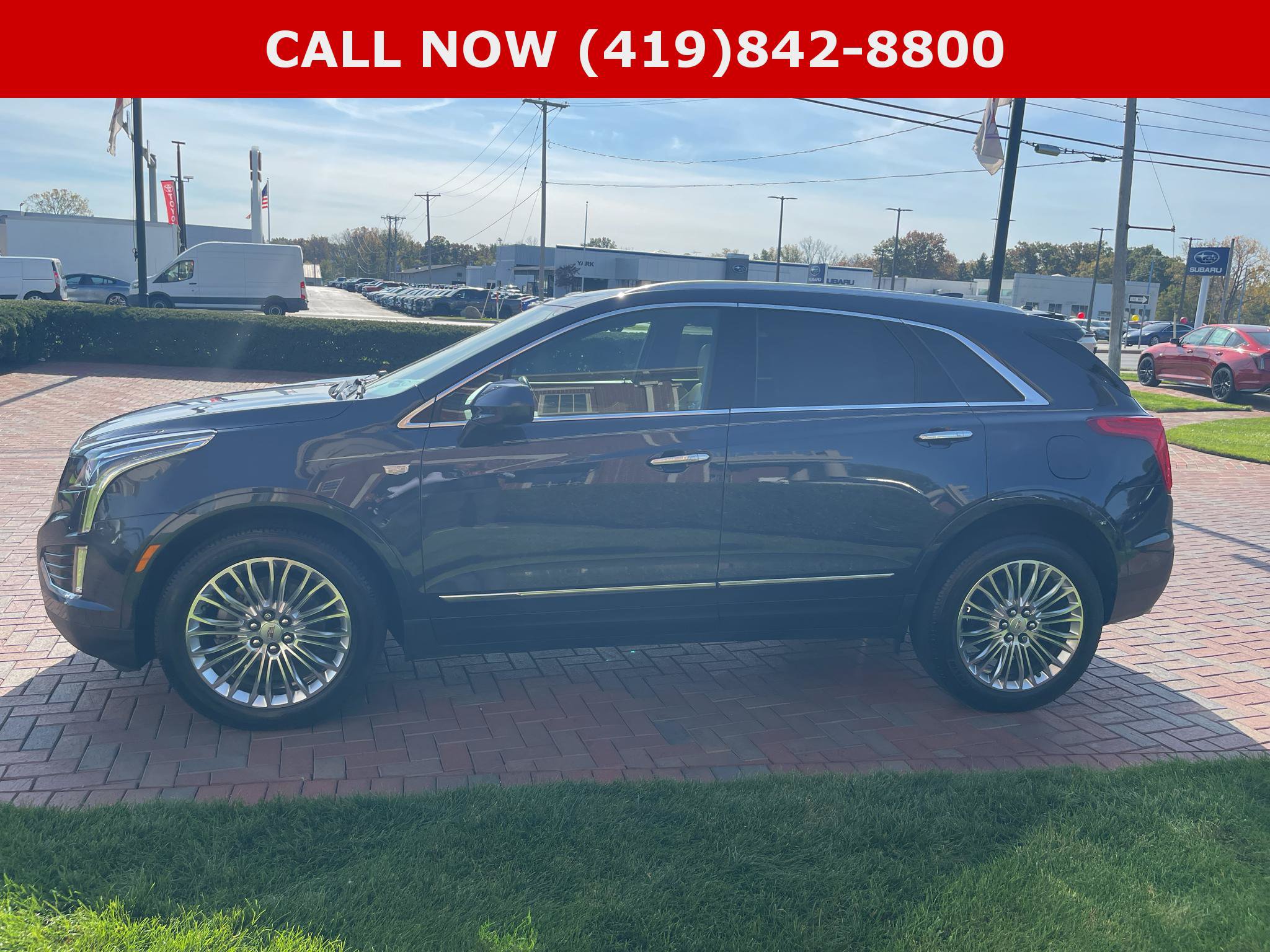 Used 2018 Cadillac XT5 AWD image 11