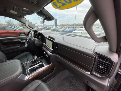 Used 2023 GMC Sierra 1500 Elevation w/ Elevation Premium Package image 31