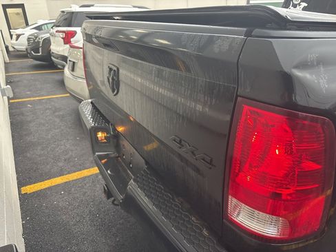 Used 2018 RAM 1500 Express w/ Express Value Package image 5