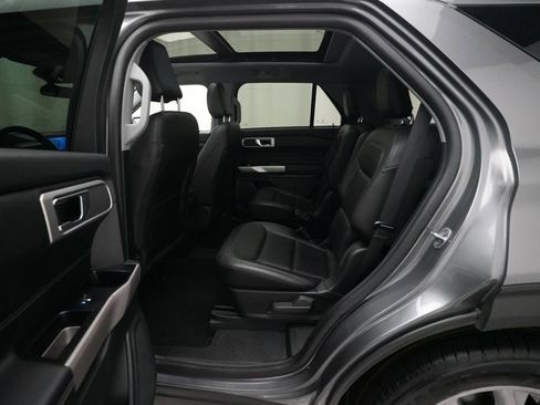 Used 2023 Ford Explorer XLT w/ Equipment Group 202A image 16