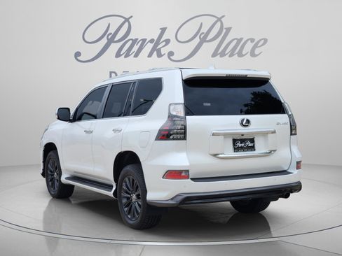 Certified 2023 Lexus GX 460 Luxury w/ Sport Design Package AWD/4WD image 3