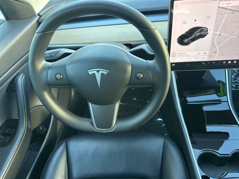 Used 2020 Tesla Model 3 Long Range AWD/4WD image 14