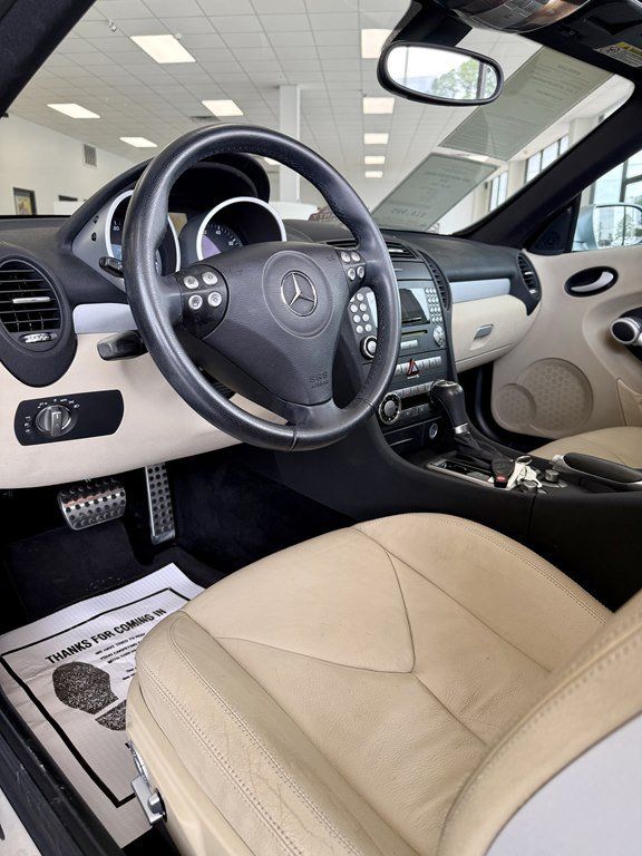 Used 2005 Mercedes-Benz SLK 350 image 12