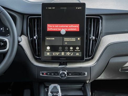 New 2026 Volvo XC60 B5 Plus w/ Protection Package Premier image 20