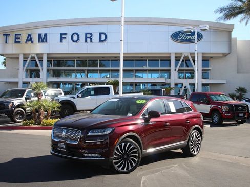 Certified 2022 Lincoln Nautilus Black Label AWD/4WD image 2