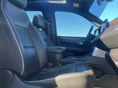 Used 2021 Chevrolet Suburban Premier w/ Premium Package image 43