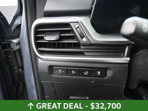 Used 2025 Kia Telluride S AWD/4WD image 29