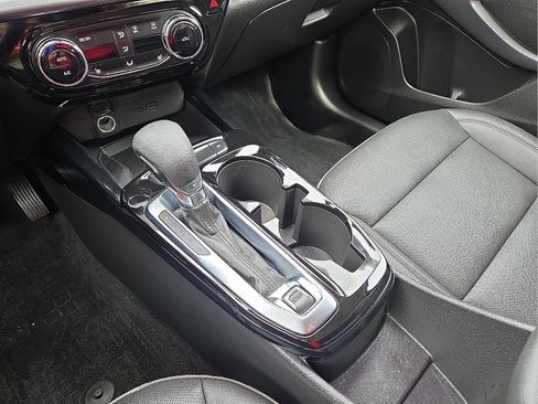 Used 2024 Chevrolet Trax ACTIV w/ Sunroof Package image 25