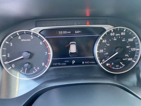 Used 2025 Nissan Rogue SV image 42