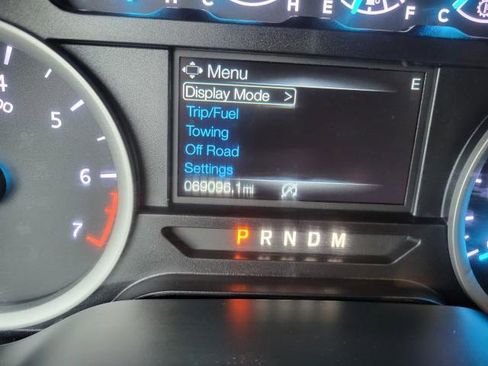 Used 2018 Ford Expedition Max XLT image 13