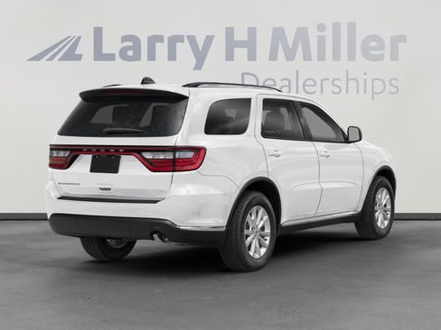 Used 2024 Dodge Durango GT AWD/4WD image 3