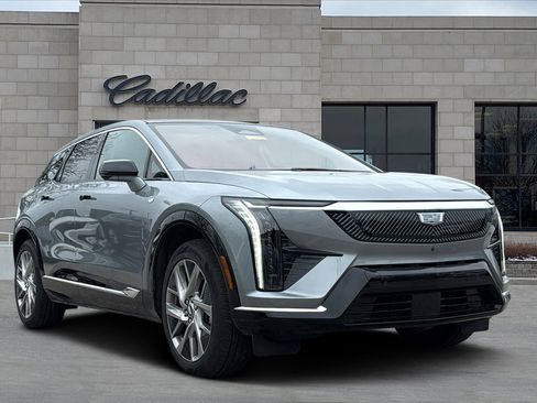 New 2026 Cadillac Optiq Luxury 1 image 1
