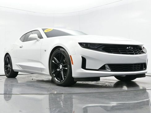Used 2020 Chevrolet Camaro LT w/ RS Package image 36