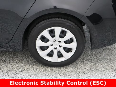 Used 2024 Toyota Corolla LE image 10