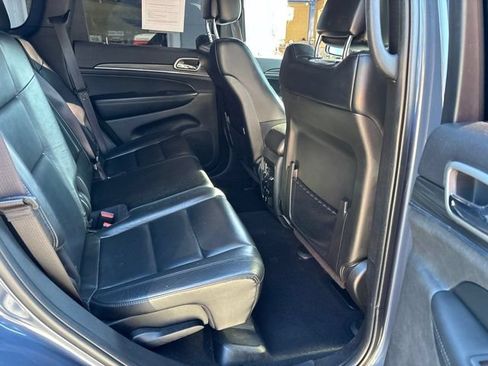 Used 2020 Jeep Grand Cherokee Limited AWD/4WD image 9