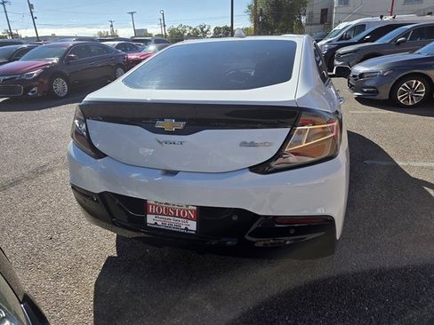 Used 2019 Chevrolet Volt LT w/ Power Convenience Package FWD image 2