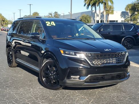 Used 2024 Kia Carnival SX Prestige image 31