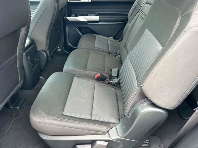 Certified 2023 Ford Explorer XLT RWD image 19
