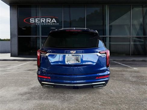 Certified 2023 Cadillac XT6 Premium Luxury image 3
