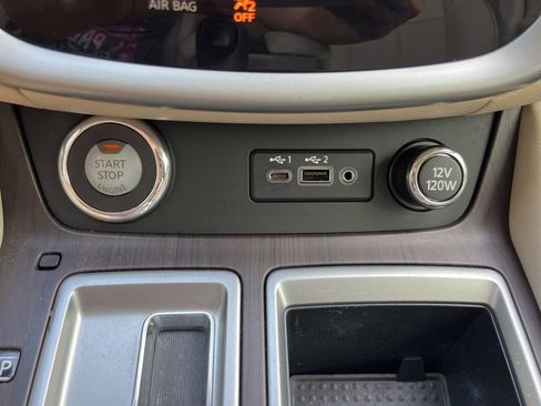 Used 2019 Nissan Murano Platinum w/ Cargo Package FWD image 31