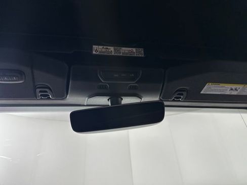 Used 2022 Jeep Wrangler Unlimited Rubicon 4xe w/ Steel Bumper Group image 24