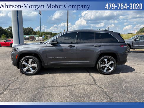 Used 2022 Jeep Grand Cherokee Limited 4xe w/ Luxury Tech Group II image 2