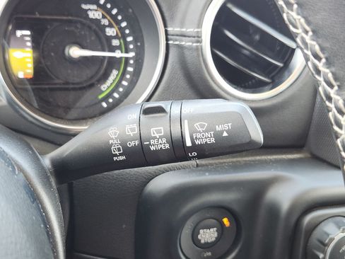Used 2023 Jeep Wrangler Unlimited Sahara w/ Cold Weather Group AWD/4WD image 39
