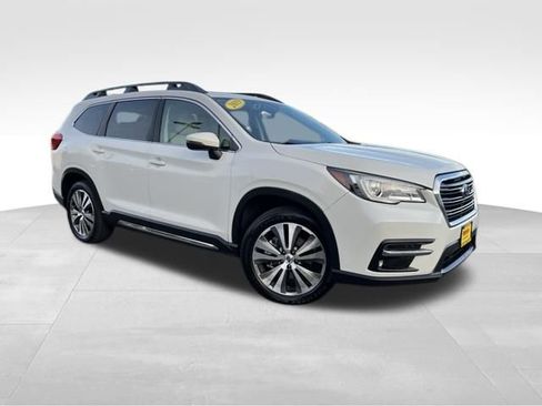 Used 2019 Subaru Ascent Limited image 1