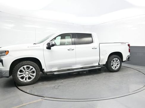 Used 2023 Chevrolet Silverado 1500 LTZ AWD/4WD image 3