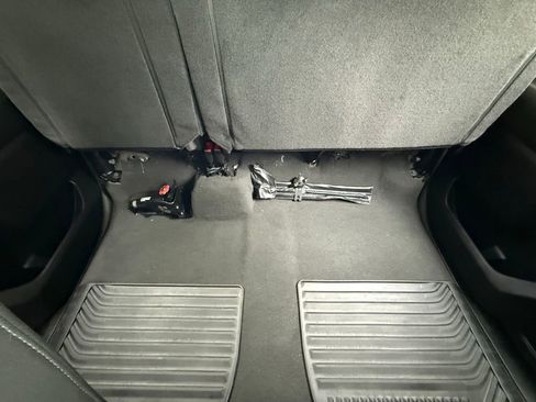 Used 2024 Chevrolet Silverado 1500 Custom AWD/4WD image 32