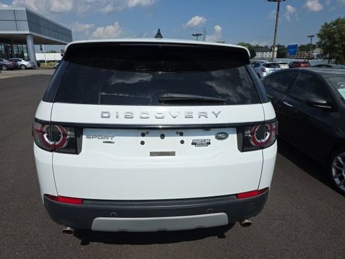 Used 2018 Land Rover Discovery Sport HSE AWD/4WD image 4