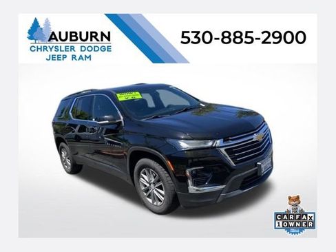 Used 2023 Chevrolet Traverse LT FWD image 1