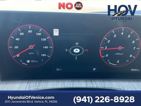 Used 2025 Hyundai Santa Fe Calligraphy FWD image 30