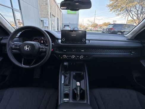 Used 2023 Honda Accord EX image 21
