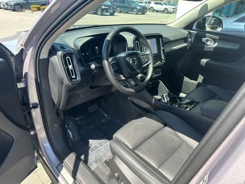 Used 2026 Volvo XC40 B5 Plus AWD/4WD image 10