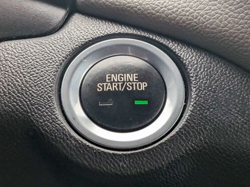 Used 2020 Chevrolet Equinox LS w/ LS Convenience Package FWD image 27