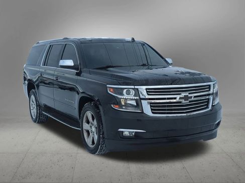 Used 2015 Chevrolet Suburban LTZ image 8