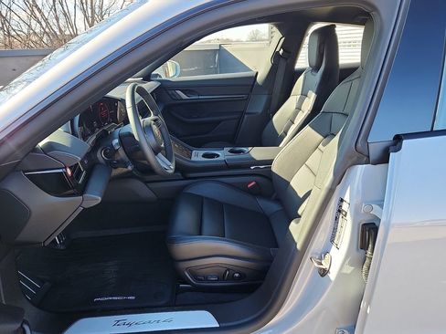 New 2026 Porsche Taycan image 5