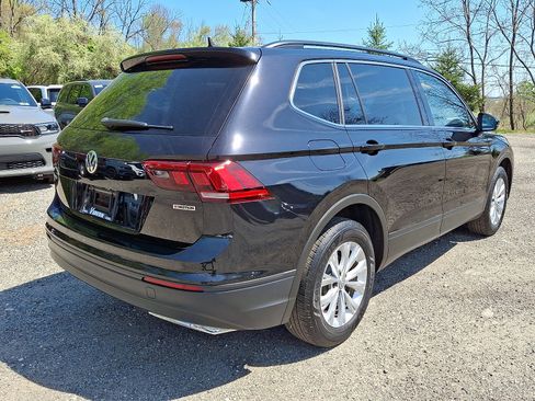 Used 2019 Volkswagen Tiguan SE w/ Panoramic Sunroof Package AWD/4WD image 6