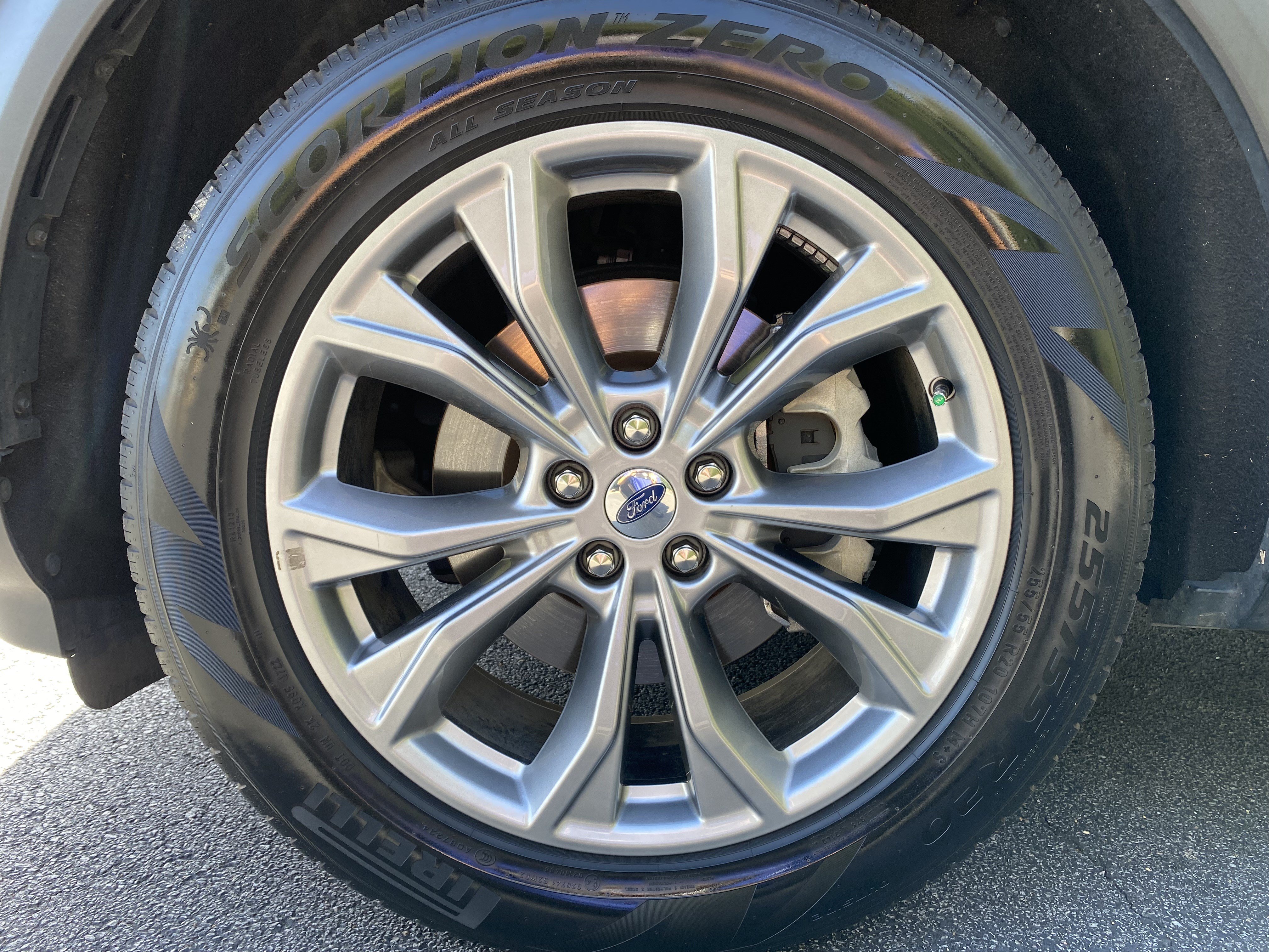 Used 2022 Ford Explorer Limited w/ Equipment Group 301A RWD image 41