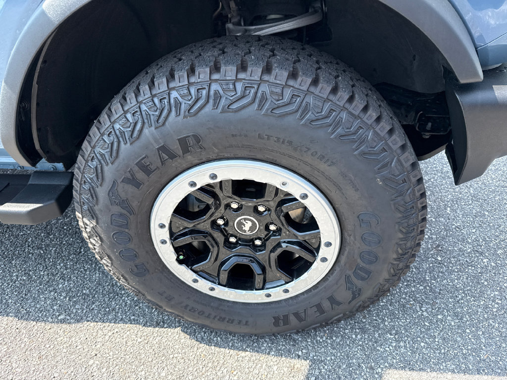 Used 2024 Ford Bronco Outer Banks w/ Sasquatch Package AWD/4WD image 12