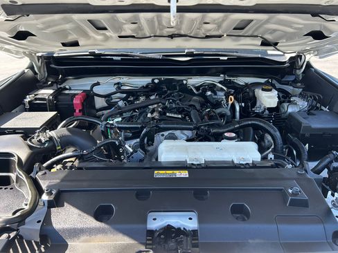 Used 2024 Toyota Tacoma SR w/ SR Upgrade Package AWD/4WD image 31