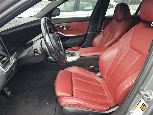 Used 2024 BMW 330i Sedan w/ M Sport Package RWD image 7