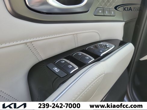 Used 2025 Kia Sorento SX Prestige AWD/4WD image 23