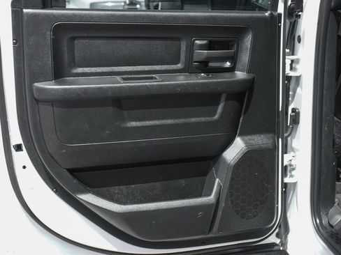 Used 2022 RAM 5500 Tradesman w/ Chrome Appearance Group AWD/4WD image 39