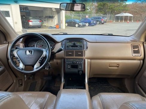 Used 2004 Honda Pilot EX image 11