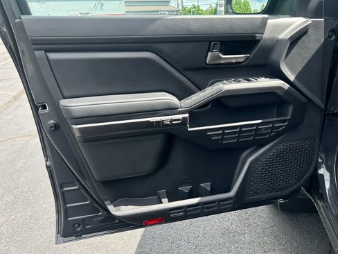 New 2026 Toyota Tacoma TRD Off-Road AWD/4WD image 18
