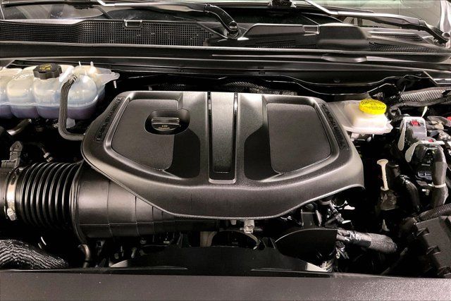 Used 2025 RAM 1500 Laramie AWD/4WD image 10